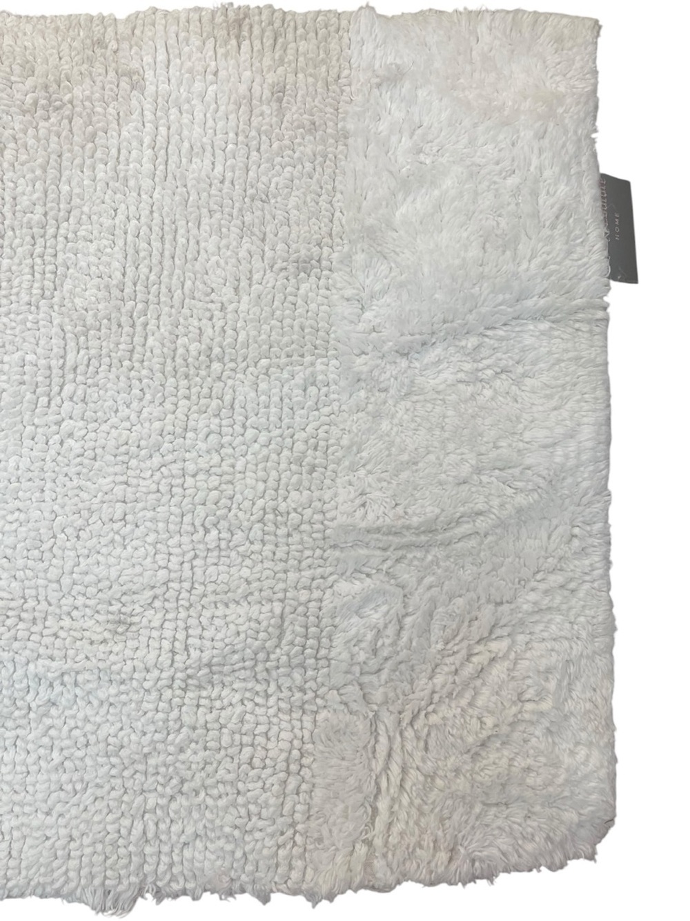 Juicy Couture Brooklyn Vintage Reversible Bath Rug White - Picture 6 of 12